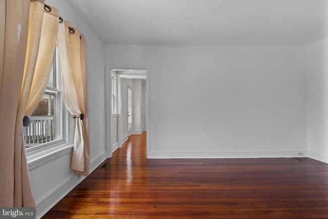 Photo - 134 Plant Ave