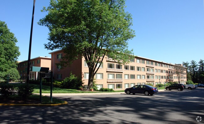 Photo - Main Street Green