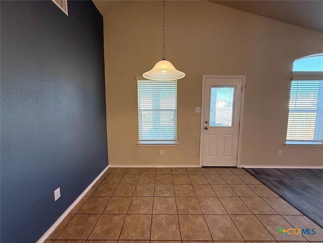 Photo - 1416 Starlight Dr