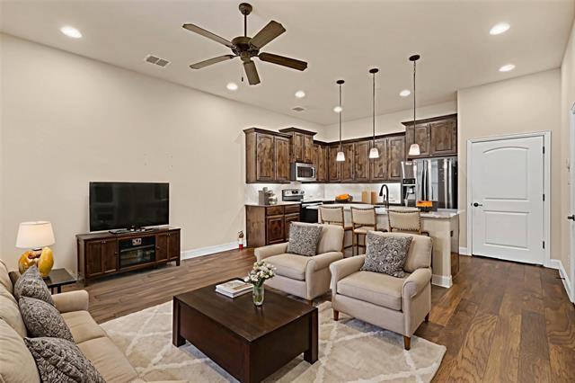 Photo - 1224 Pebblebrook Dr