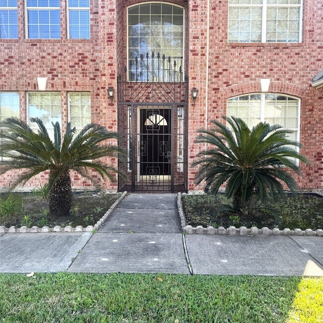 Photo - 6611 Sunrise Valley Ln