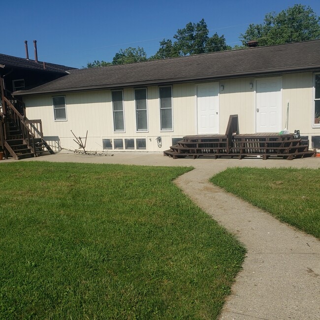 Photo - 7978 US Highway 27 N Unit #1