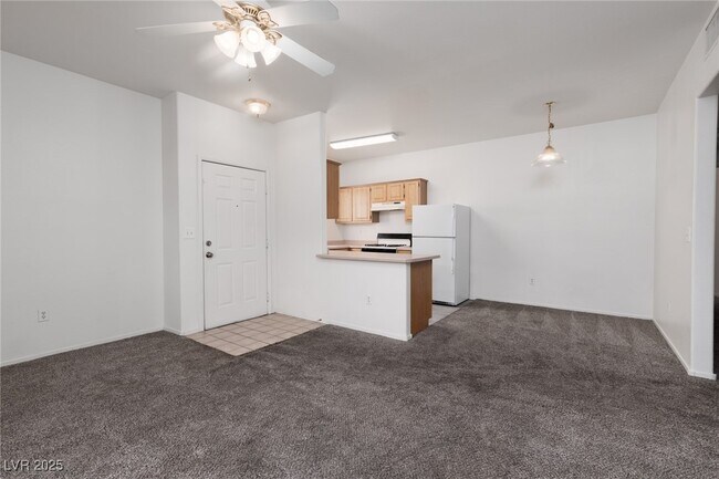 Photo - 5650 E Sahara Ave Unidad 1059 Rental