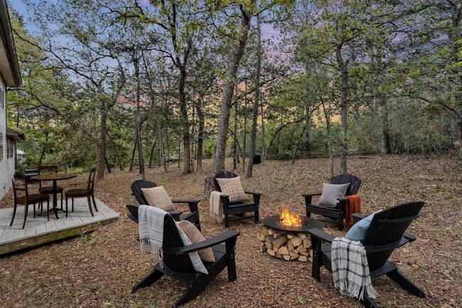 Photo - 104 Upolu Ct