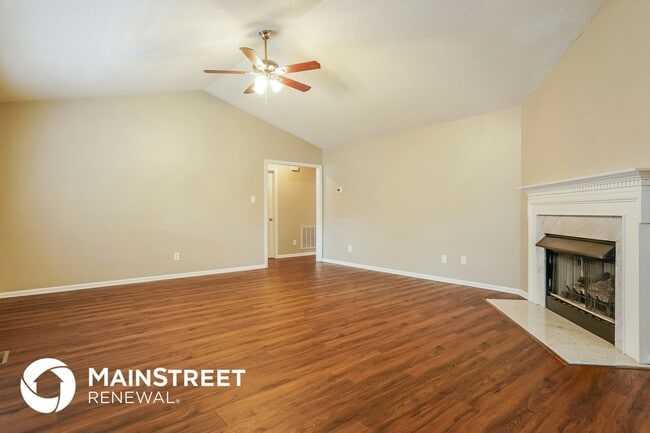 Photo - 506 Crenshaw Ct