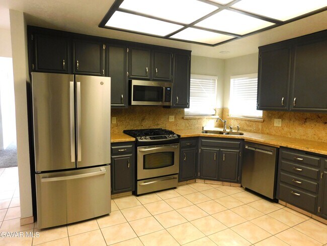 Photo - 21319 Conklin Blvd