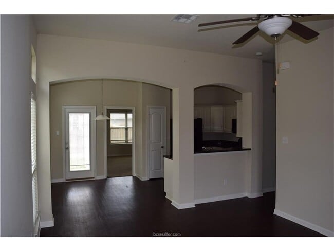 Photo - Stunning 3 Bed, 2 Bath in Creek Meadows!