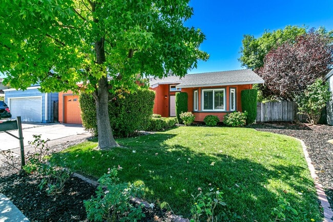 Building Photo - 14965 Dark Star Ct