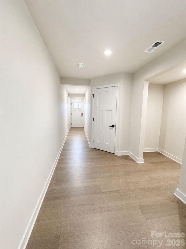 Photo - 9802 Oaklawn Blvd NW