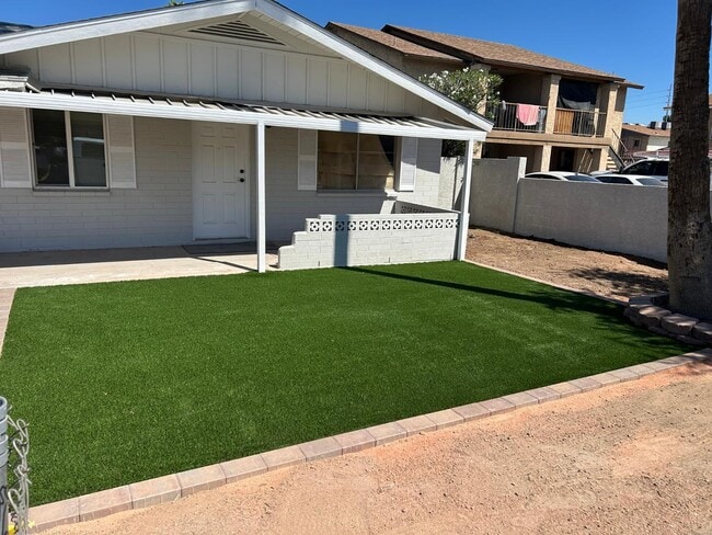 Photo - 726 E 3rd Ave