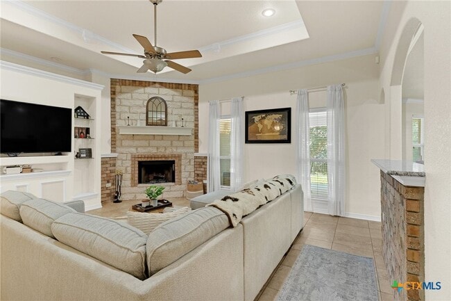 1507 Hazelnut Dr