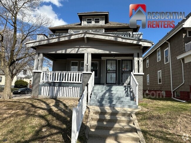 Building Photo - 2976 N 26th St Unit Upper Rental