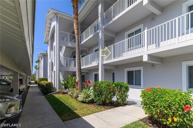 7835 Regal Heron Cir Unit 202