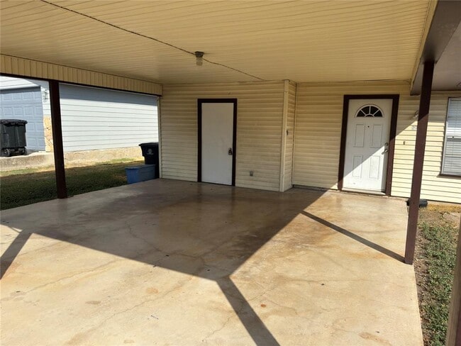 2745 Maple Tree Rd