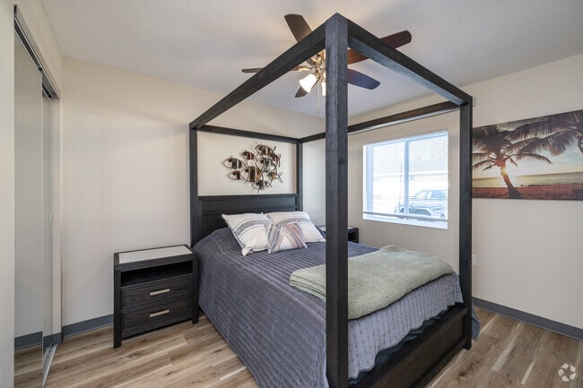 1BR, 1BA - 900SF - Bedroom