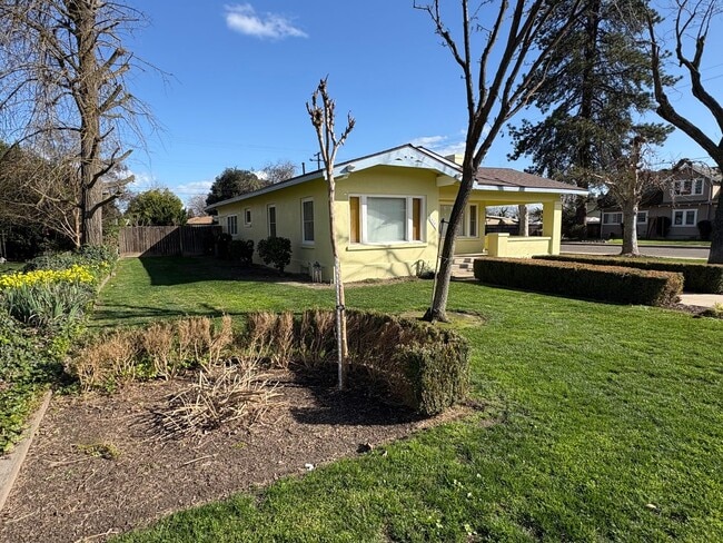 Photo - 1424 18th Ave