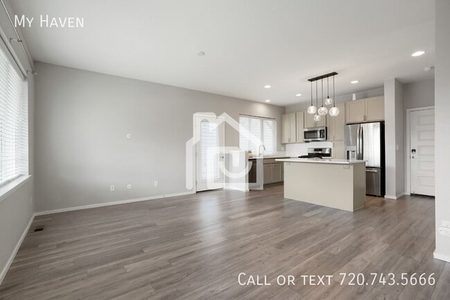1473 W 67th Ave