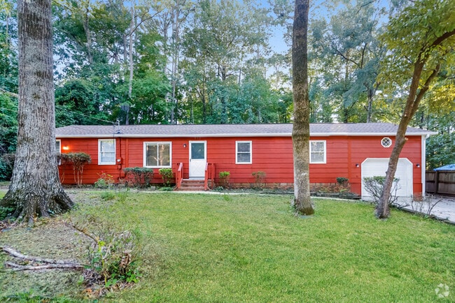 Building Photo - 912 Burnt Pine Dr Rental