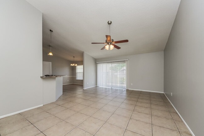 Photo - 1015 Elizabeth Ridge Ct