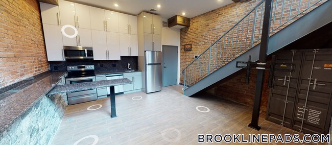 Photo - 1028a Commonwealth Ave Unit 101