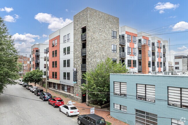 Building Photo - Old Stone Row Rental