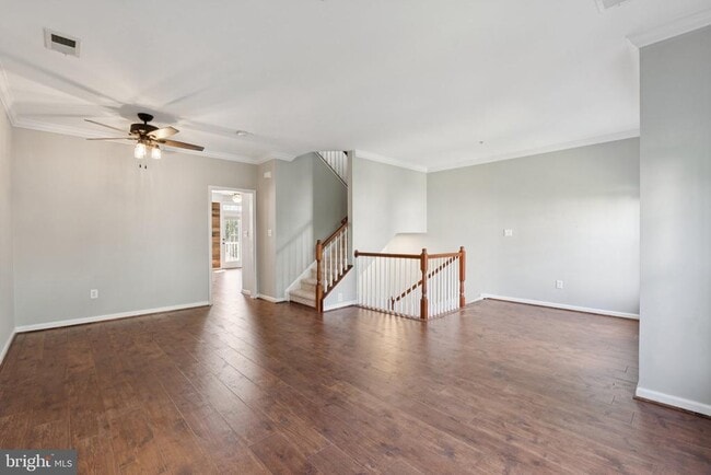 Photo - 7072 Little Thames Drive