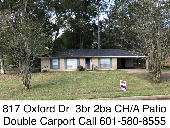 817 Oxford Dr. 3br 2ba Central Heat and Air, Stove, Refrigerator, and Dishwasher, Ceramic Tile - 817 Oxford Dr House