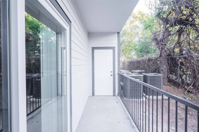 Photo - 2101 Reinke Rd Unit 3312