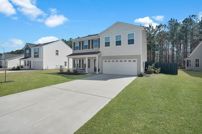 Photo - Bright & Welcoming 5-Bedroom Home in Richmond Hill, GA