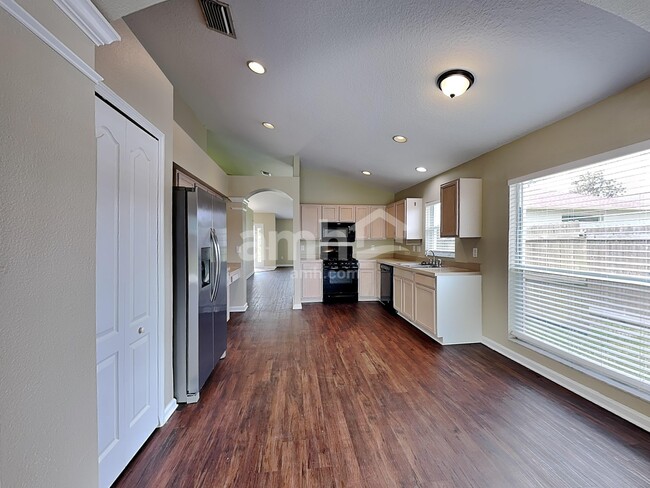 Photo - 30839 St Vincent Ct