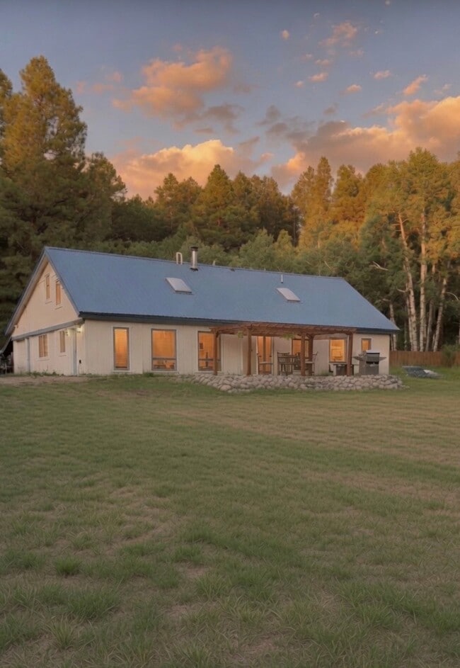 Building Photo - 541 Deer Ridge Dr