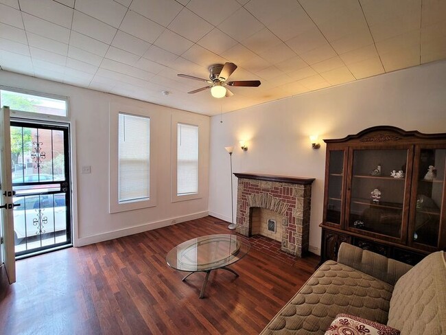 Photo - 1338 Washington Blvd