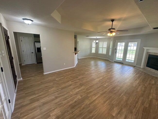 Photo - 3104 Valley Oaks Cir