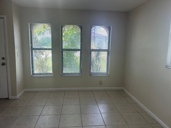 Photo - 215-217 SE 23rd Place Unit 215