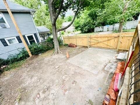 Photo - 2020 E 35th St