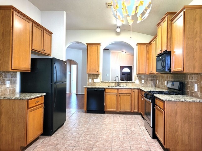 Building Photo - 6042 Starbrook Creek Dr