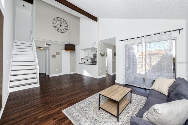 Photo - 2095 SUNSET POINT Rd