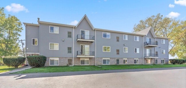 Huron River Garden City Apartments - Huron River Garden City Apartments