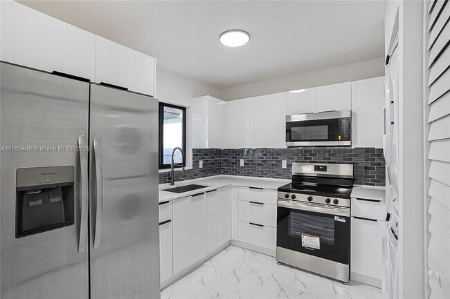 Photo - 10362 SW 180th St Unit 3