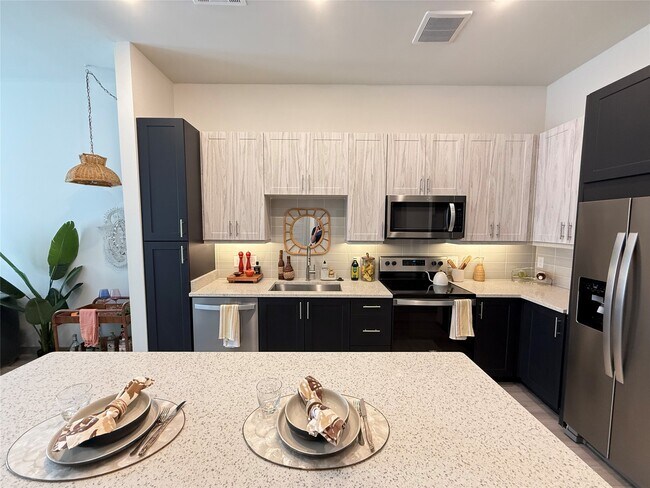 Building Photo - 11604 Stonehollow Dr Unit A4.245