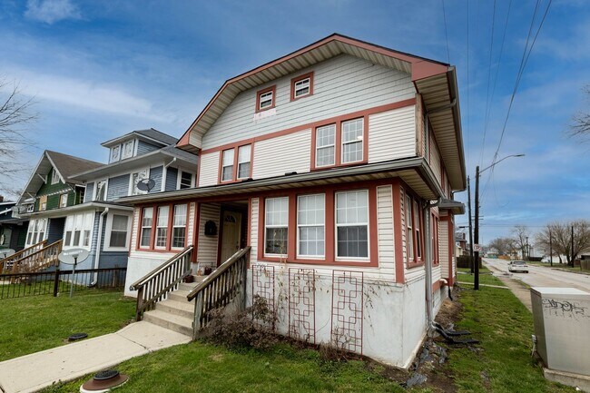 Photo - Beautiful 3 Bed, 1.5 Bed