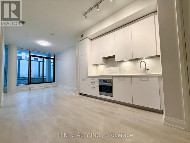 Photo - 33 Frederick Todd Wy Unit 216