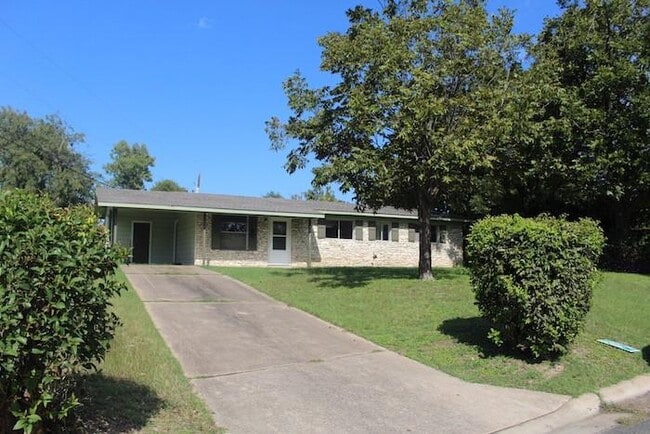 Building Photo - 4708 York Hill Dr