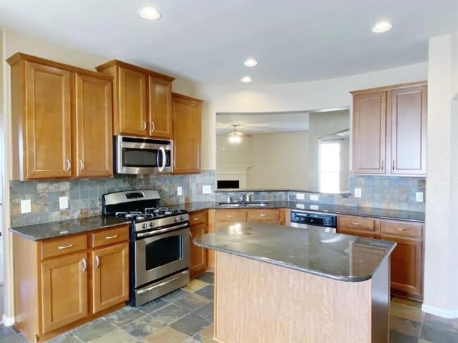 Building Photo - 8803 E Windhaven Terrace Trail Rental
