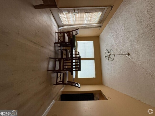 Building Photo - 2806 Shell Bark Rd Rental