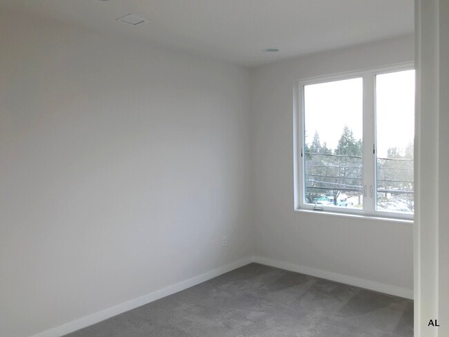 Photo - 3300 NE 65th St Unidad 205