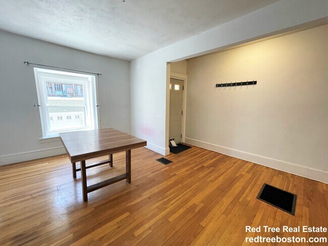 Photo - 8 Sewall St Unit 1