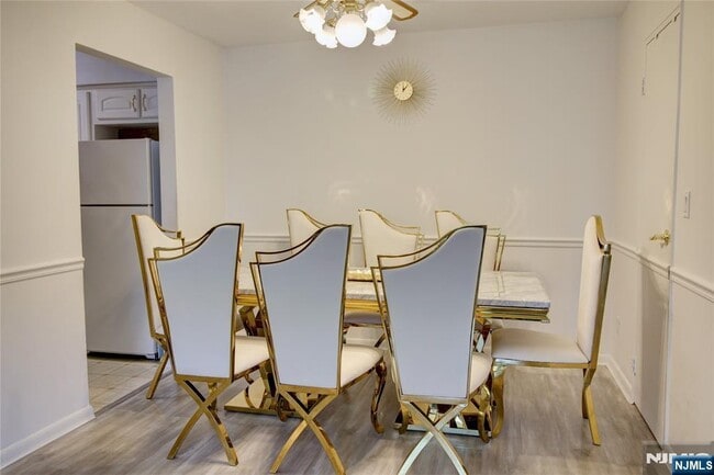 Photo - 464 Liberty St Unit 212