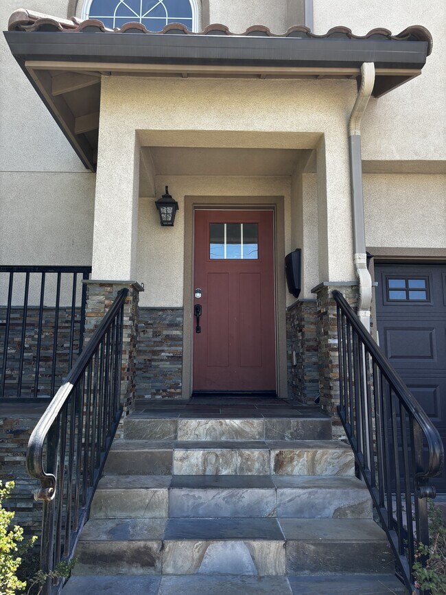 Photo - 840 Civic Center Dr