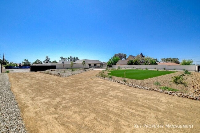 Photo - 3962 Euclid St